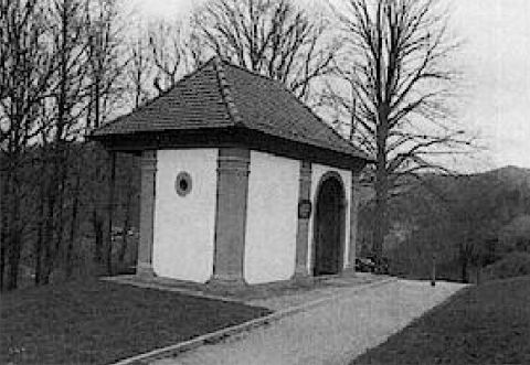 Abb. 8b: Hl. Grabkapelle, Außenansicht, nach der Restaurierung von 1997 / 98