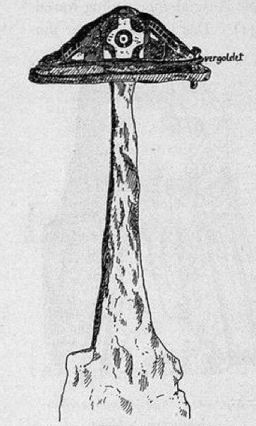Fig. 261. Zweischneidiges Schwert (Griff). (Gefunden in Offenburg, jetzt in der städtischen Altertümersammlung.)