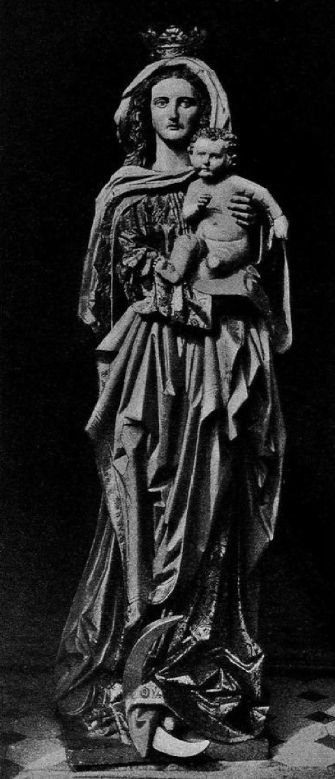 Fig. 279. Holzstatue der Madonna mit dem Kind in der Kapelle des ehemaligen Franziskanerklosters in Offenburg