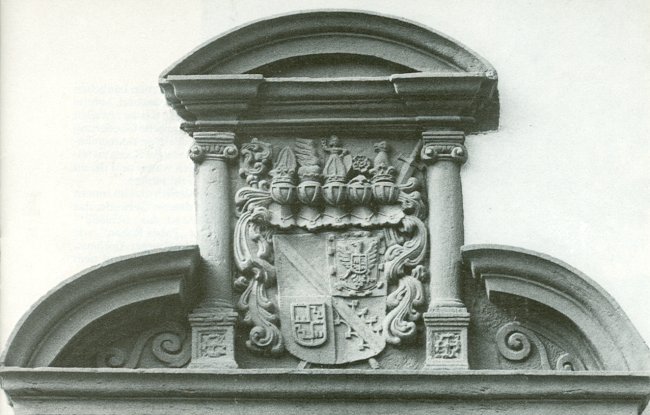 Wappen des Fürsten Franz Egon zu Fürstenberg 1663/82, Erneurer des Schlosses - Aufn. Arthur Strebler