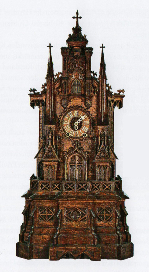 Kuckucksuhr in Kathedralenform, Philipp Haas Söhne. Ein vergleichbares Stück wurde auf der Weltausstellung in Philadelphia 1876 gezeigt. Höhe: 91 cm (Inv. 07 - 0729)