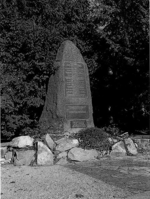 Das 1899 errichtete Denkmal für die 1849 erschossenen Aufständischen auf dem alten Friedhof in Rastatt.